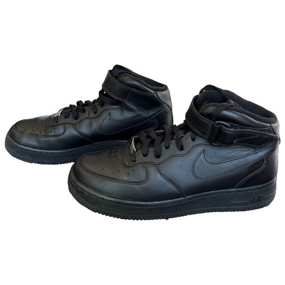NIKE Air Force 1 TRIPLE Mens 7.5 BLACK SNEAKERS 315123 001 Mid '07 AF-1 ‘82 - Picture 1 of 16